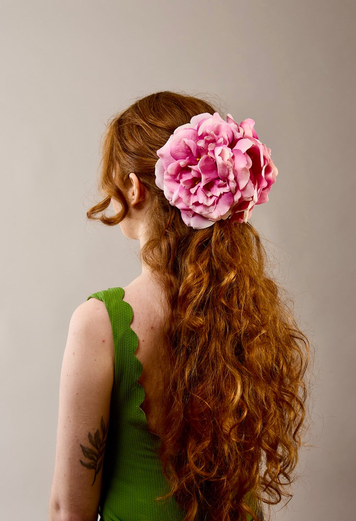 Bellatrix Wild Rose — Deep Pink Claw Clip