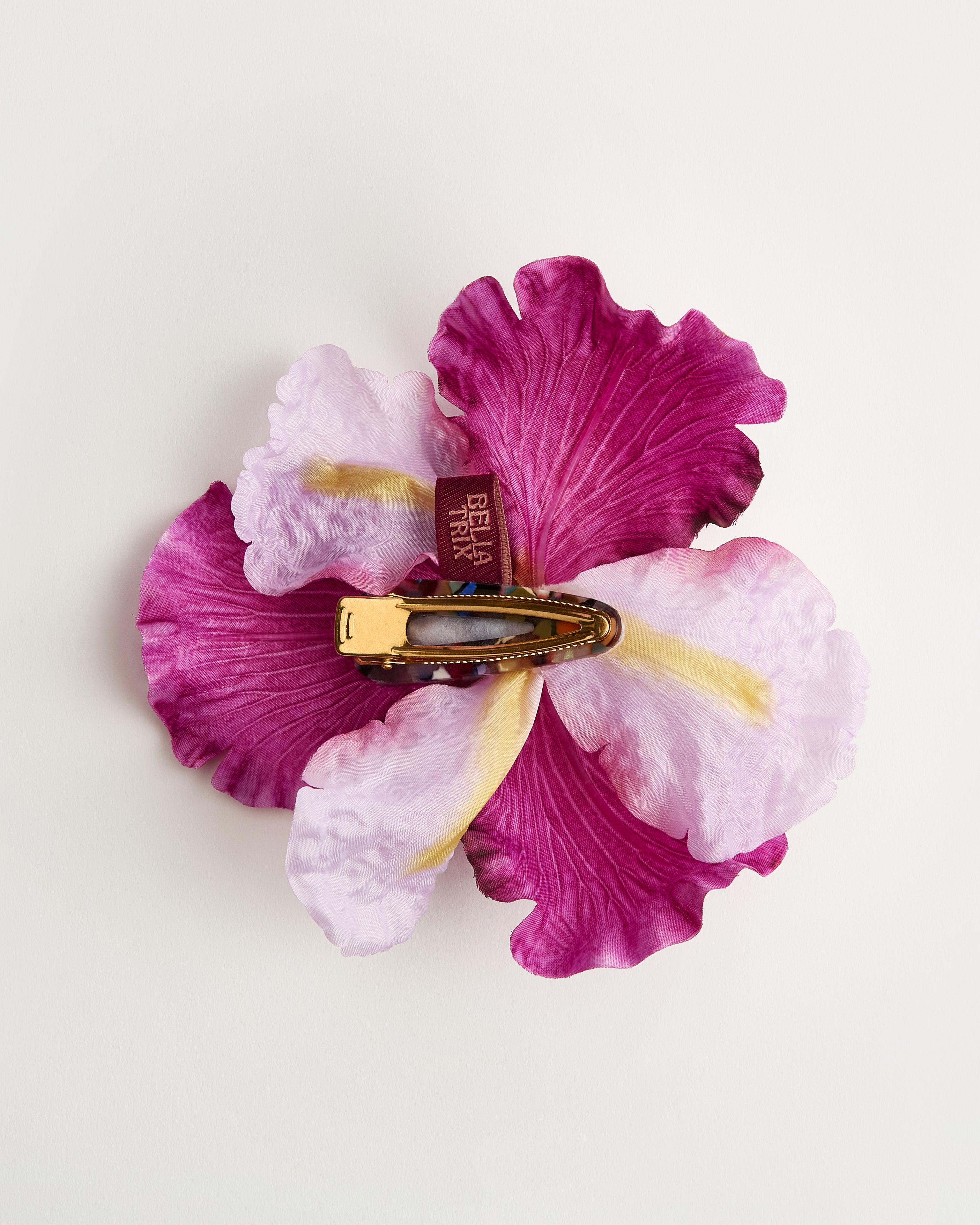 Iris — Pink Slide Clip